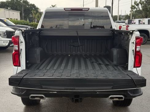 Used 2025 Chevrolet Silverado 1500 LT Trail Boss w/ Convenience Package II AWD/4WD image 12