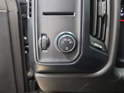 Used 2015 Chevrolet Silverado 1500 W/T image 24