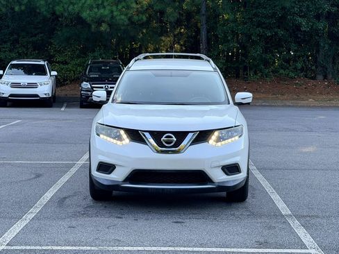 Used 2016 Nissan Rogue SV w/ SV Premium Package FWD image 3