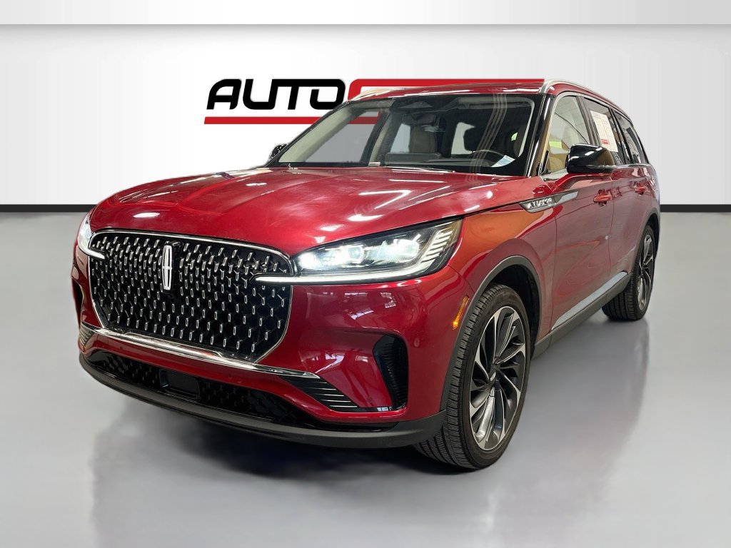 Used 2025 Lincoln Aviator Reserve w/ Equipment Group 201A AWD/4WD image 3