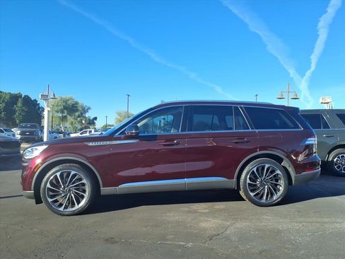 Used 2020 Lincoln Aviator Reserve w/ Equipment Group 202A image 3