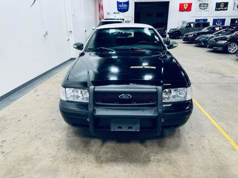 Used 2011 Ford Crown Victoria Police Interceptor image 16