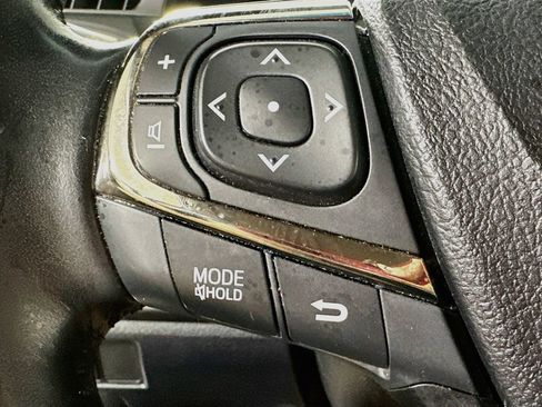Used 2017 Toyota Avalon Touring FWD image 25