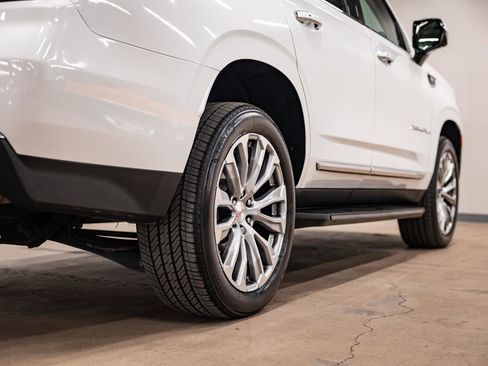 Used 2021 GMC Yukon Denali image 36