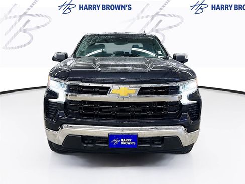 Used 2023 Chevrolet Silverado 1500 LT AWD/4WD image 6