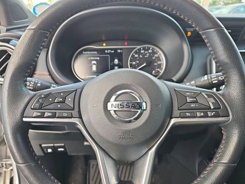 Used 2019 Nissan Kicks SR FWD image 19