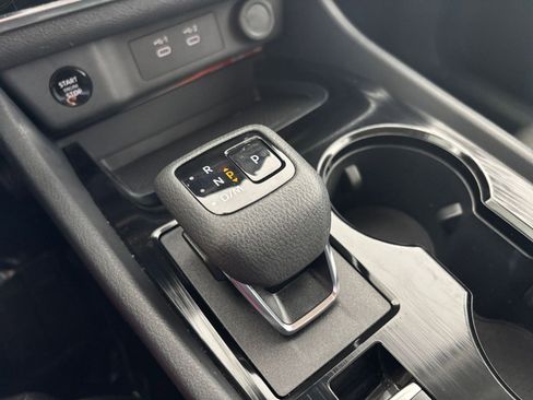 Used 2025 Nissan Rogue SV image 43