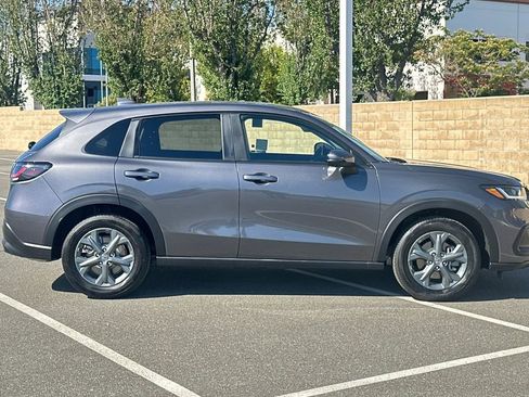 Used 2026 Honda HR-V LX image 3