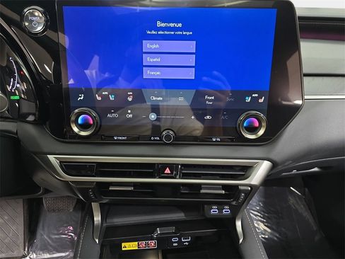 Certified 2023 Lexus RX 350 w/ Cold Area Package image 20