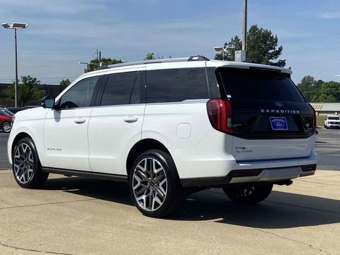 New 2026 Ford Expedition Platinum AWD/4WD image 4