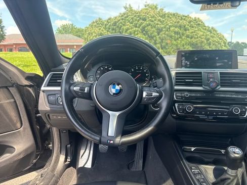 Used 2020 BMW 440i xDrive Coupe w/ M Sport Package AWD/4WD image 13