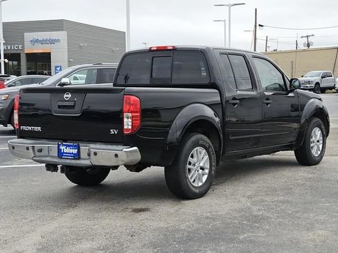 Used 2015 Nissan Frontier SV w/ SV Value Truck Package RWD image 8
