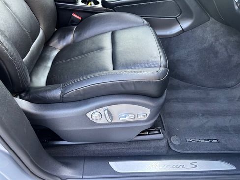 Used 2016 Porsche Macan S image 26