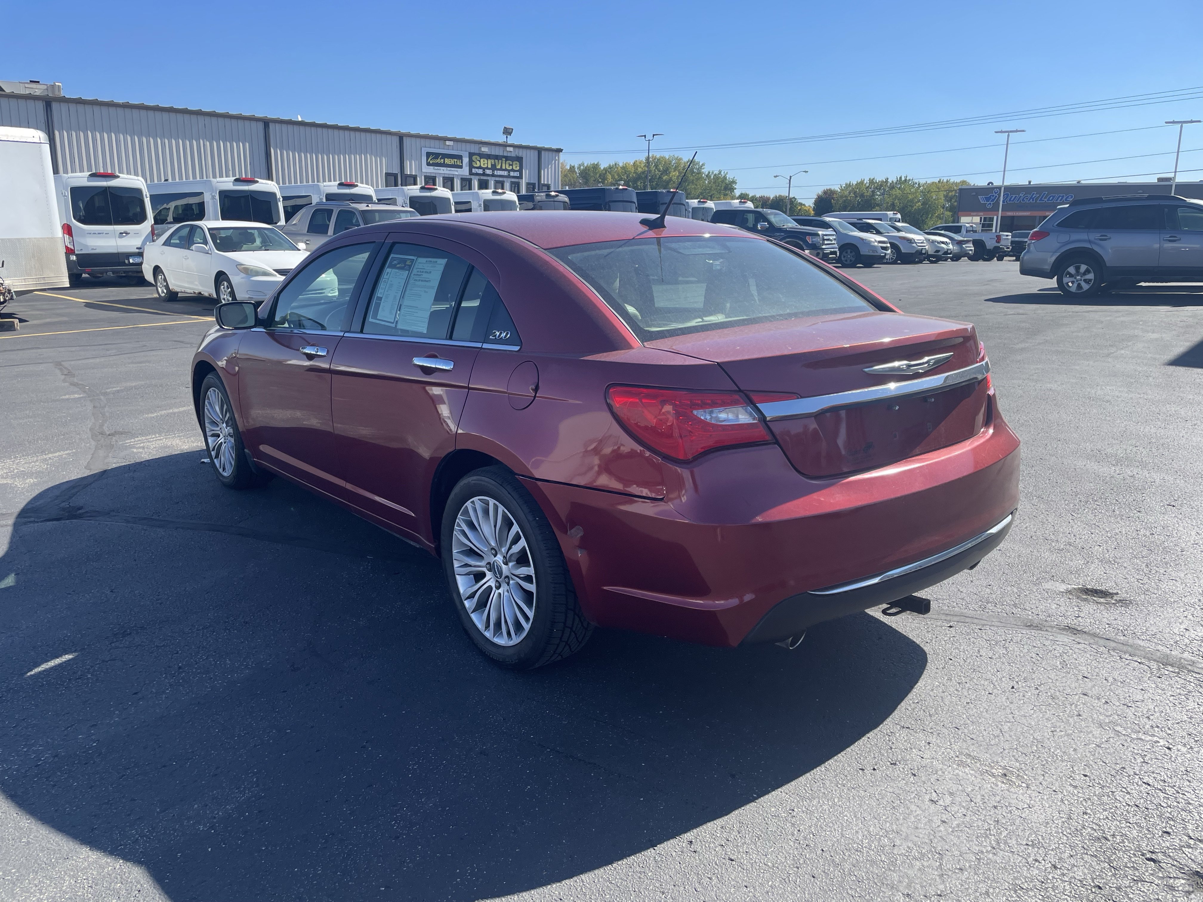 Used 2011 Chrysler 200 Limited FWD image 7