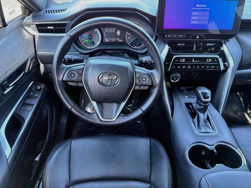 Used 2024 Toyota Venza Nightshade AWD/4WD image 17
