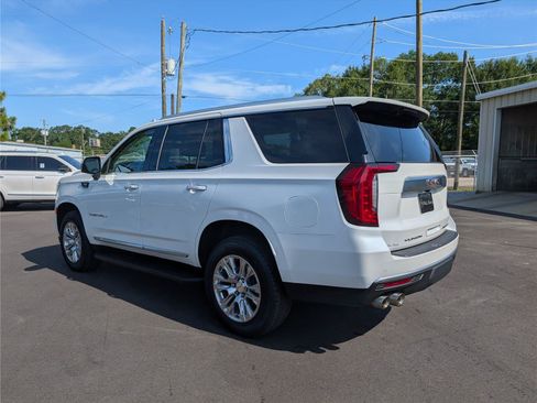 Used 2022 GMC Yukon Denali AWD/4WD image 3