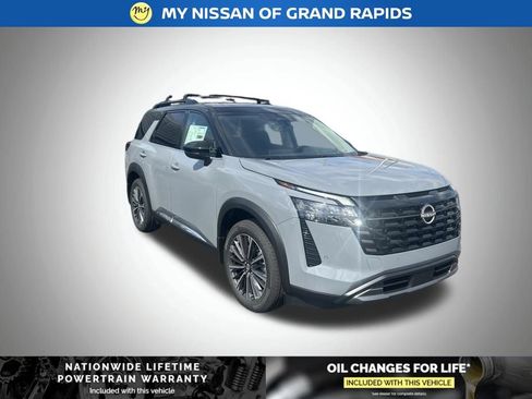New 2026 Nissan Pathfinder Platinum AWD/4WD image 8