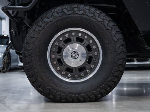 Used 2006 HUMMER H1 4-Door Wagon AWD/4WD image 11