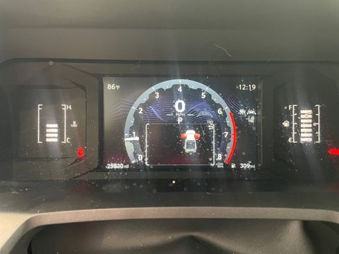 Certified 2024 Toyota Tacoma SR5 image 10