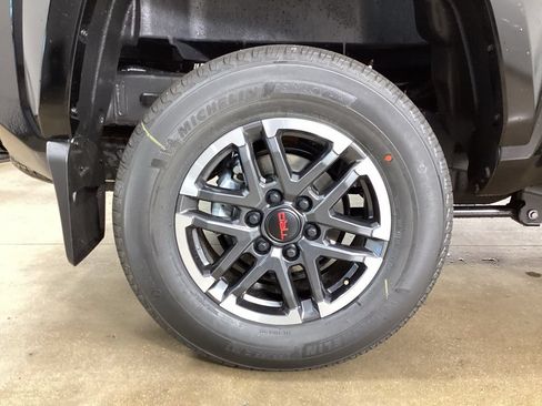 Used 2026 Toyota Tacoma TRD Sport AWD/4WD image 36