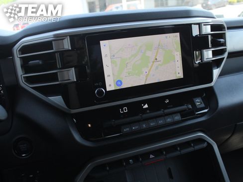 Used 2025 Toyota Tundra SR5 AWD/4WD image 15