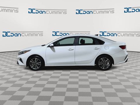 Used 2024 Kia Forte LXS FWD image 5