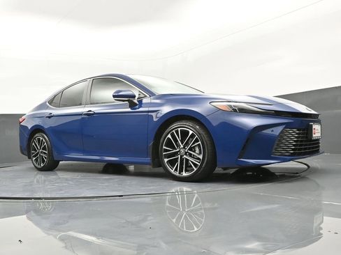 Certified 2025 Toyota Camry XLE image 34