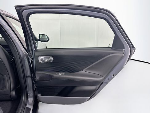 Used 2024 Hyundai Ioniq 6 SEL RWD image 32