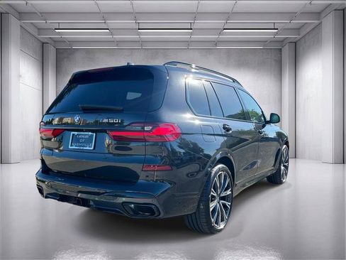 Used 2022 BMW X7 M50i w/ Dynamic Handling Package AWD/4WD image 3