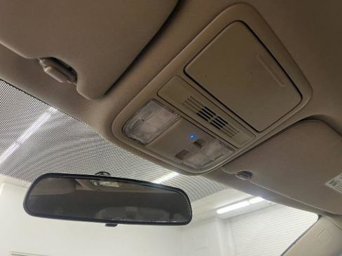 Used 2014 Honda Odyssey LX image 17