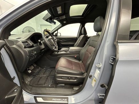 Used 2024 Honda Ridgeline Black Edition image 16
