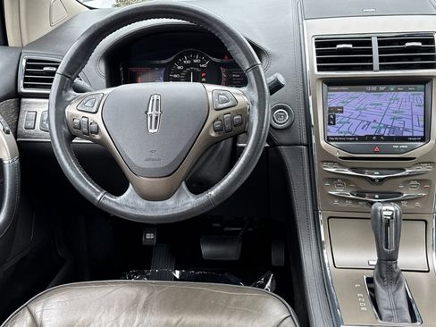 Used 2013 Lincoln MKX AWD image 14