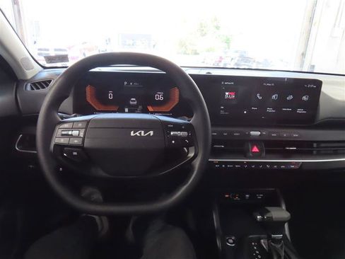 Used 2025 Kia K4 FWD image 20