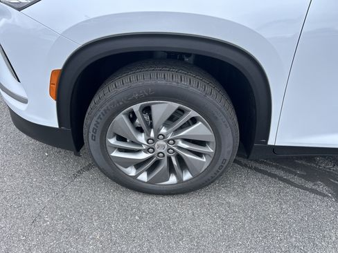 New 2027 Buick Enclave Preferred w/ Power Package AWD/4WD image 3