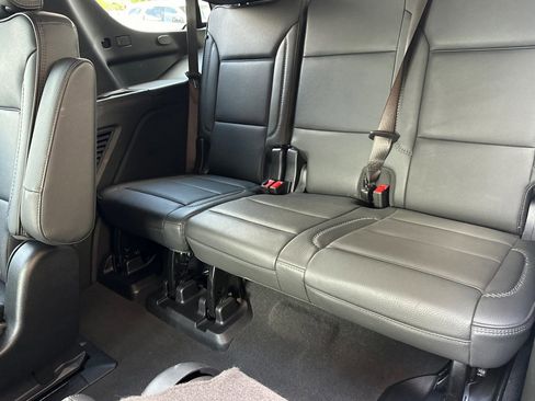 Certified 2025 GMC Yukon Denali image 16