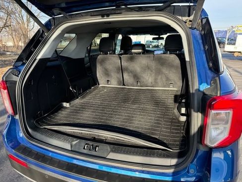 Certified 2022 Ford Explorer XLT w/ Equipment Group 202A image 13