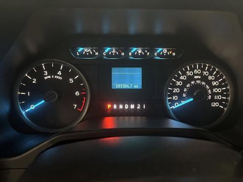 Used 2015 Ford F150 XLT image 15