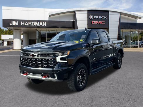 Used 2023 Chevrolet Silverado 1500 ZR2 w/ Technology Package image 3