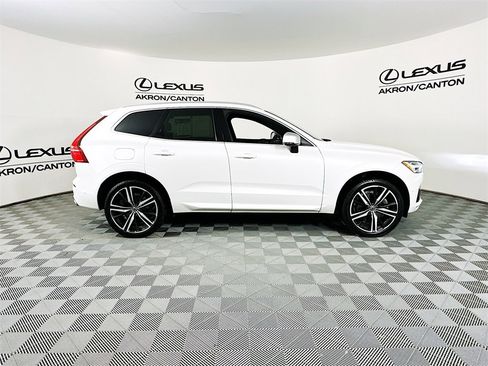 Used 2019 Volvo XC60 T6 R-Design w/ Protection Package Premier image 9
