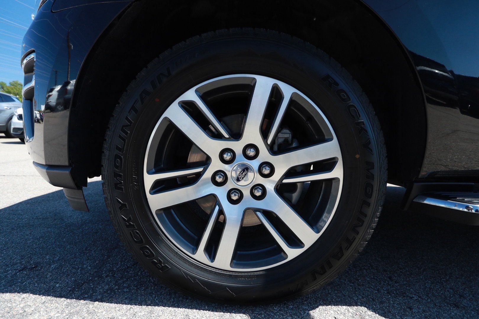 Used 2023 Ford Expedition Max Limited RWD image 9