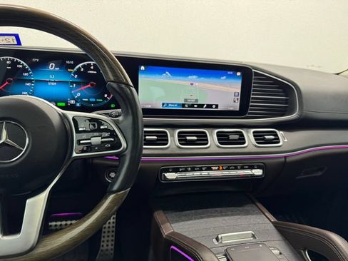 Used 2023 Mercedes-Benz GLS 450 4MATIC image 23