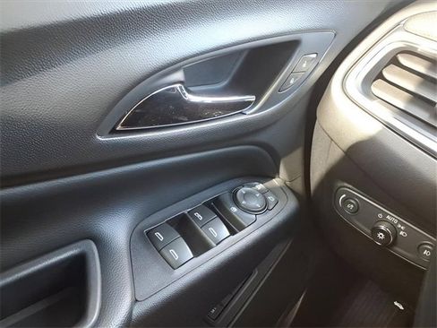 Used 2019 Chevrolet Equinox Premier image 25