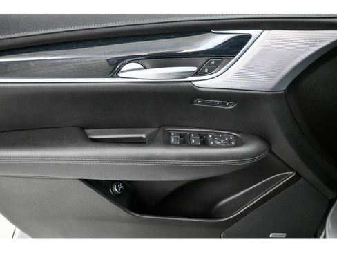 Used 2024 Cadillac XT5 Premium Luxury FWD image 23