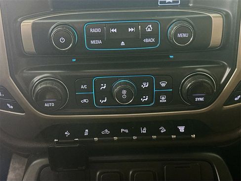 Used 2018 GMC Sierra 2500 Denali w/ Duramax Plus Package image 18