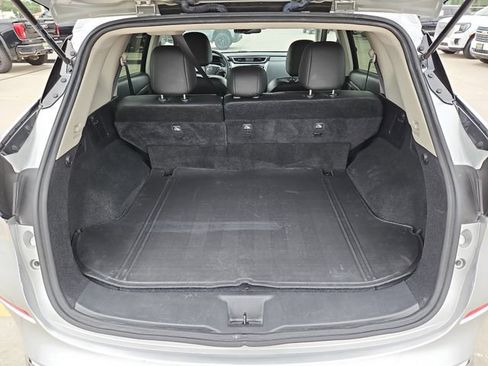 Used 2023 Nissan Murano SV AWD/4WD image 16