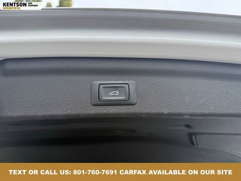 Used 2025 Audi Q3 2.0T Premium image 38