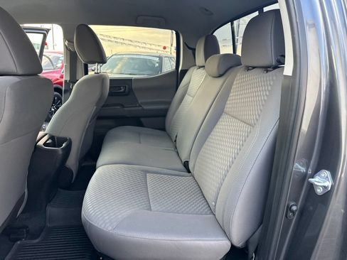 Used 2023 Toyota Tacoma SR AWD/4WD image 21