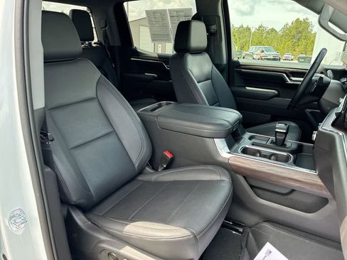 Used 2023 GMC Sierra 1500 SLT w/ SLT Premium Package AWD/4WD image 28