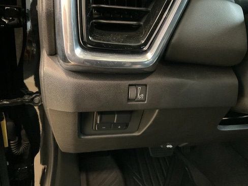 New 2025 GMC Canyon Elevation w/ Convenience Package image 6