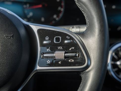 Certified 2023 Mercedes-Benz GLB 250 4MATIC image 28